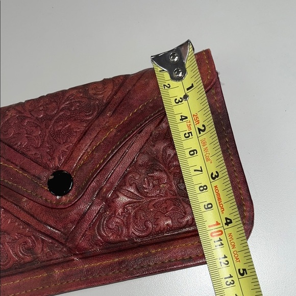 Embossed Leather Wallet - Picture 10 of 11